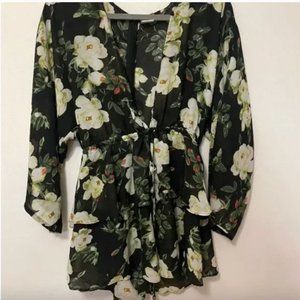 Selfie Leslie floral romper